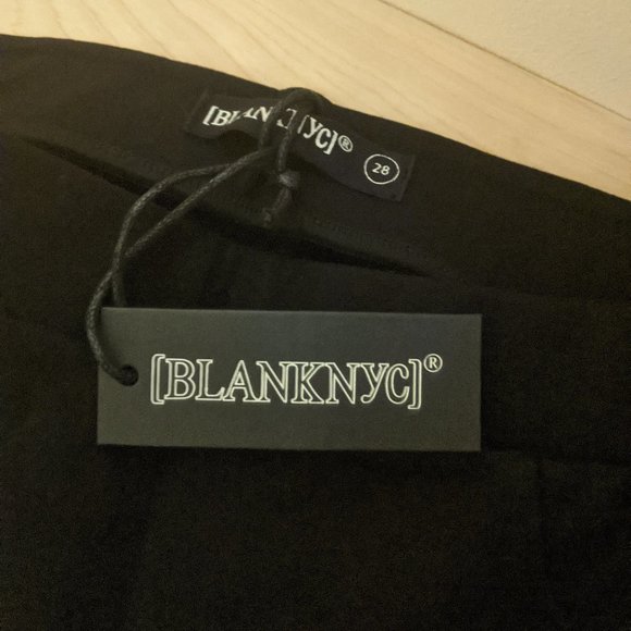 BlankNYC Black Pull On Jeggings - Picture 3 of 3